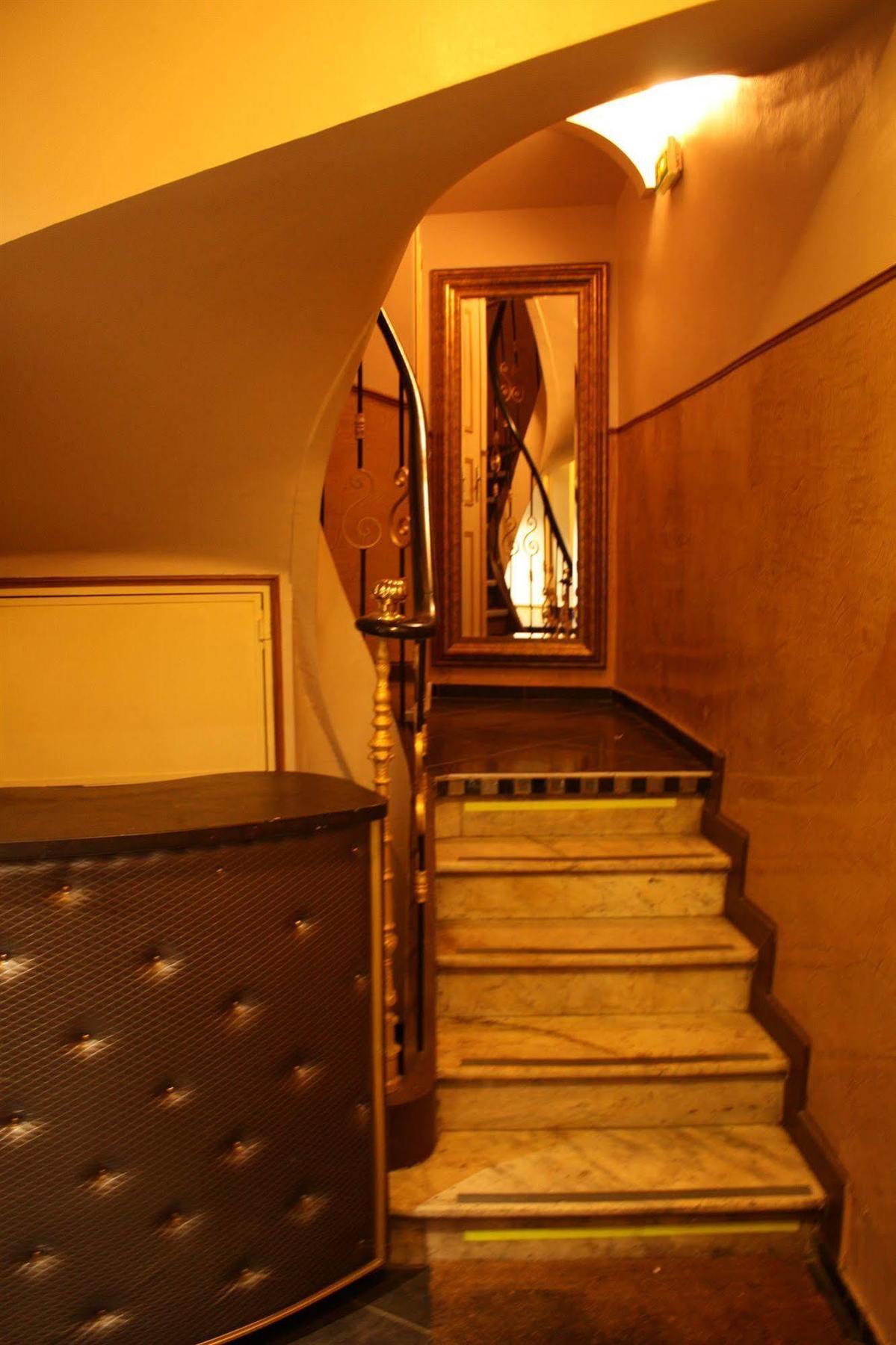 Arcotel Cannes 4 Minutes Du Palais Des Festivals - New Management New Team - Old Revievv エクステリア 写真